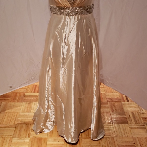 Prom dress - Picture 4 of 6